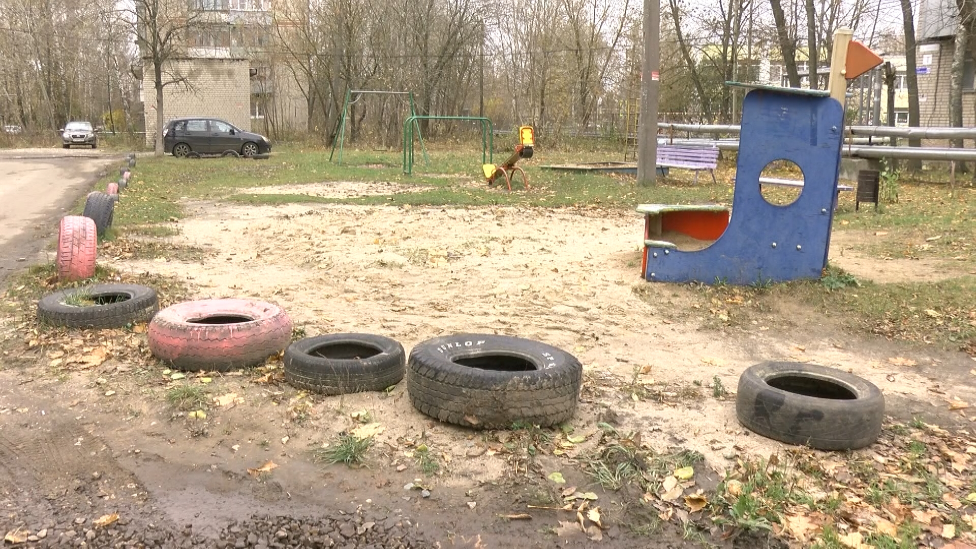 В Иванове жители просили огородить детскую площадку, а ее частично снесли |  Новости города Иваново и Ивановской области