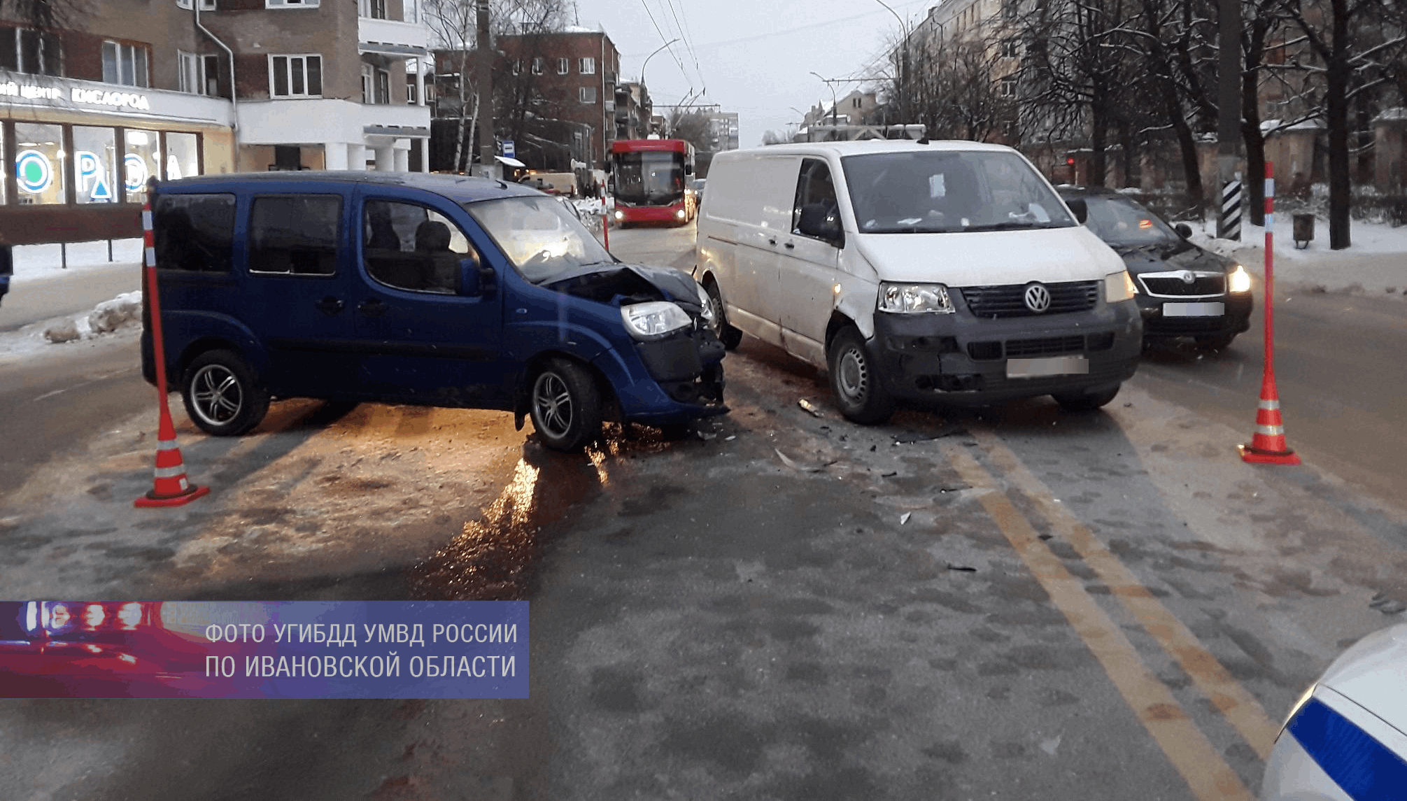 В Иванове в результате аварии пострадала 82-летняя женщина | Новости города  Иваново и Ивановской области