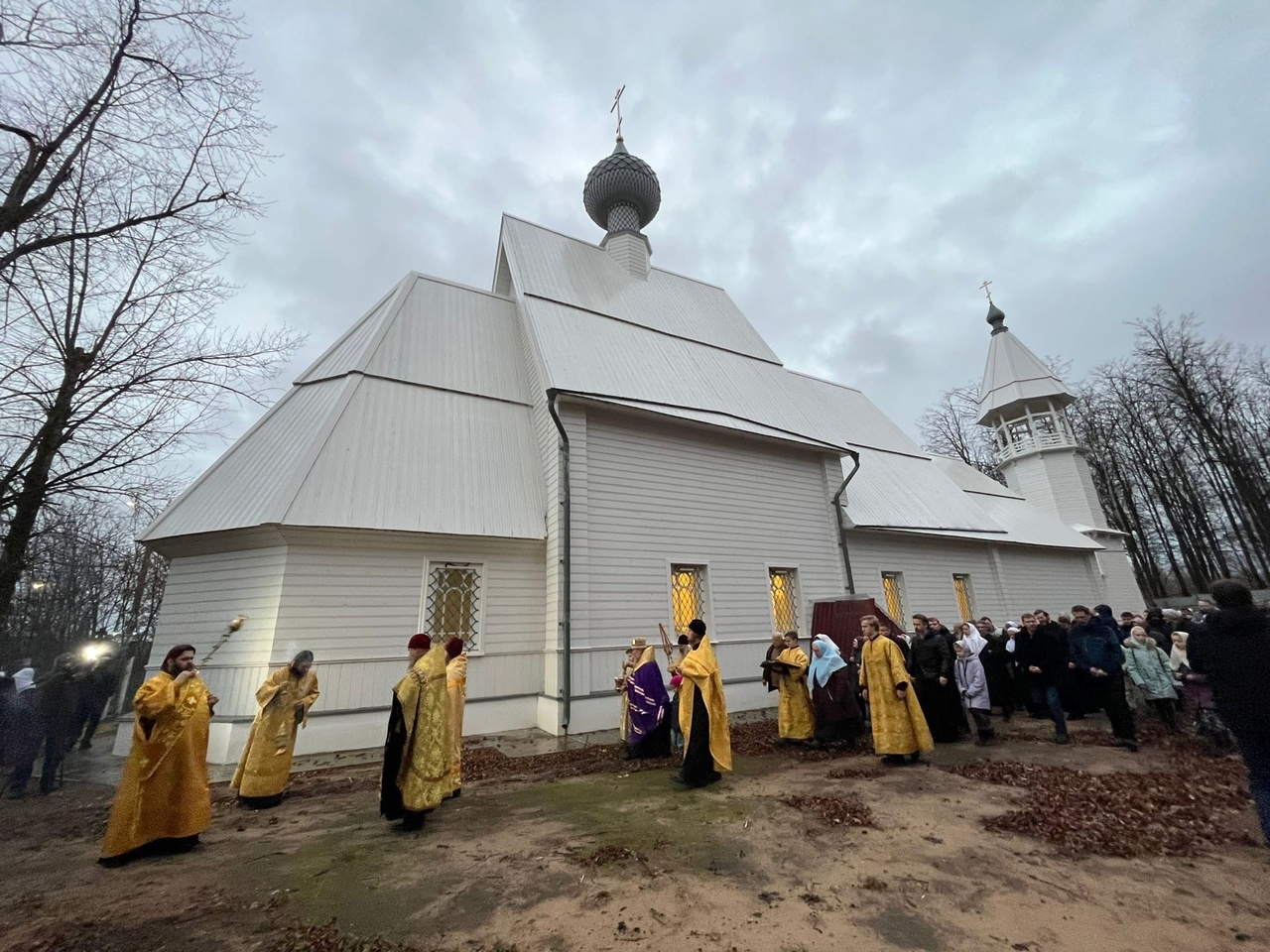 Малое освящение храма. Старообрядческий епископ Ростовский. Старообрядческие общины в Мурманской области. Морозовский Старообрядческий храм. Крест на старообрядческом храме.