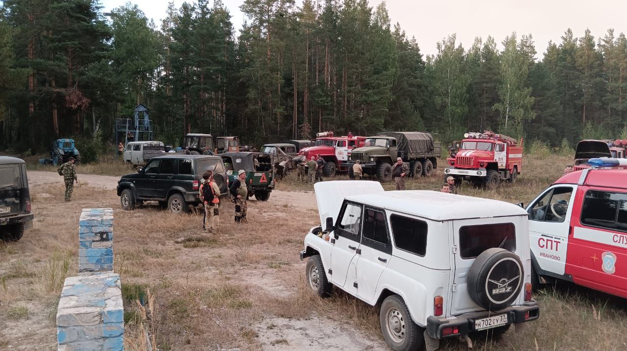 Талицы южский. Пожарные в Южском районе. Талицы пожар. Пожар в Южском районе.