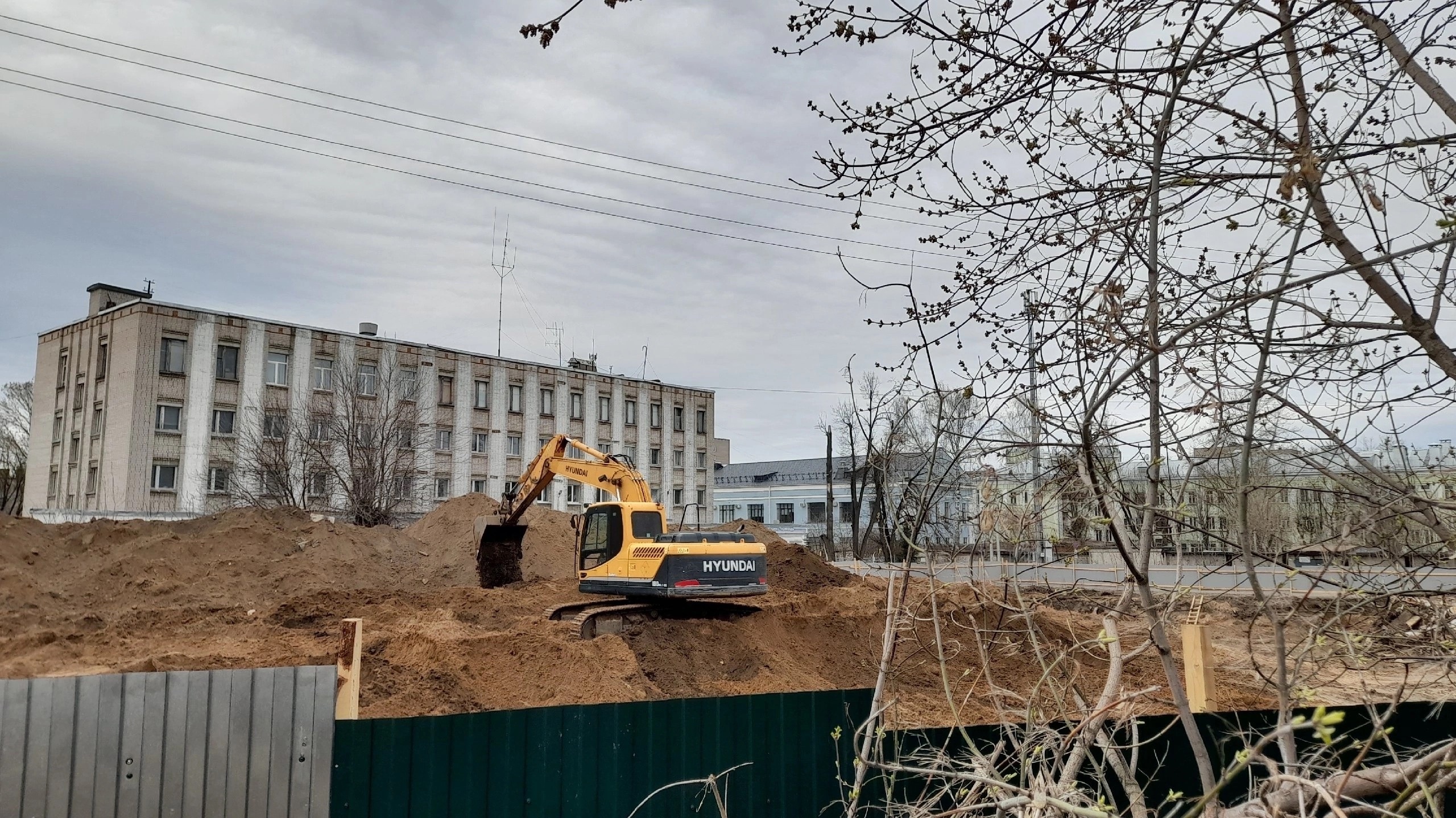 Возле вокзала начато строительство многоквартирного дома | Новости города  Иваново и Ивановской области