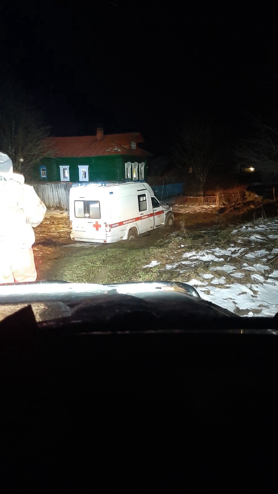 В Ивановской области в грязи застряли пожарная машина и «скорая» | Новости  города Иваново и Ивановской области