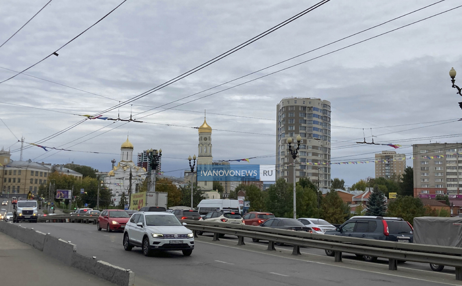 В самом центре. Архитектурные проекты Харкова. Иваново колокольня. Жилой дом с колокольней Челябинск проспект Победы. 50 Метровая звонница.