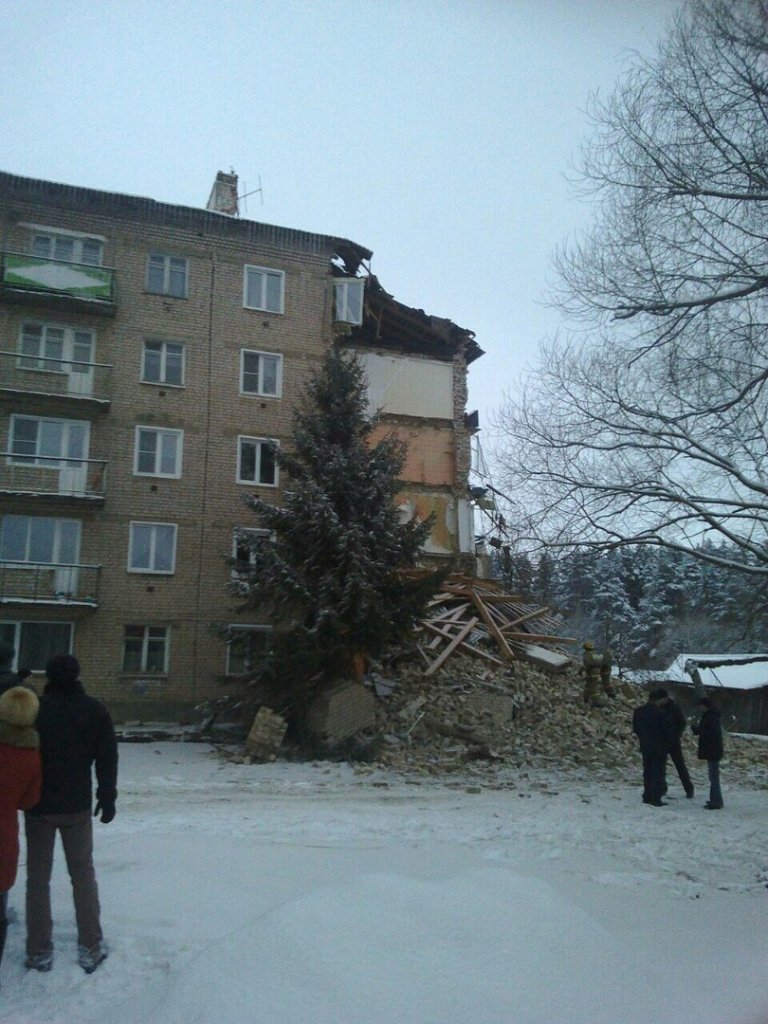 В Юрьевце рухнула стена многоквартирного дома | Новости города Иваново и  Ивановской области